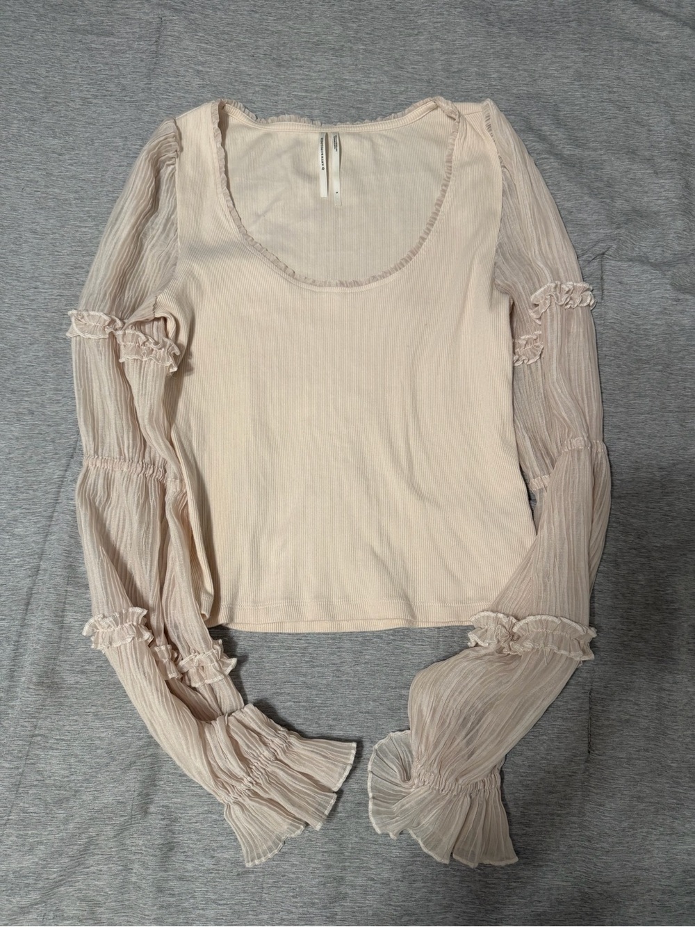 Anthropologie ivory Long-Sleeve Ruffle-Sleeve Top